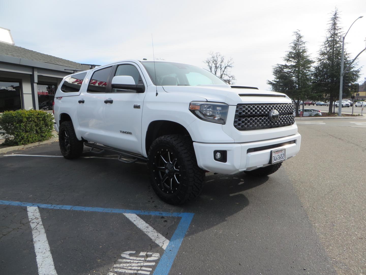 2019 White /BLACK Toyota Tundra SR5 5.7L V8 CrewMax 4WD (5TFDY5F19KX) with an 5.7L V8 DOHC 32V engine, 6A transmission, located at 2630 Grass Valley Highway, Auburn, CA, 95603, (530) 508-5100, 38.937893, -121.095482 - Clean leveled Tundra with 20" Fuel Maverick wheels, Nitto Ridge Grappler tires, N-Fab running boards, Snug Top camper shell with Yakima racks. - Photo#2